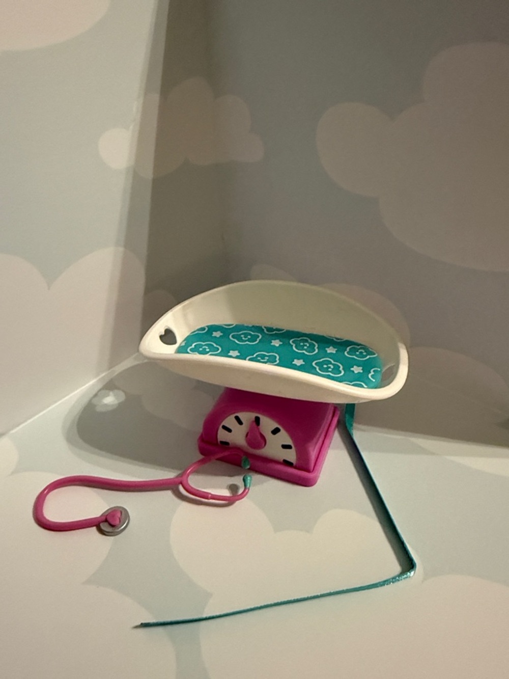 Zuru My mini baby purple scale and accessories
